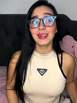 MiaSofia   online show from 11/16/25, 04:51