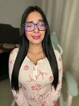 MiaSofia   online show from 05/02/26, 05:12