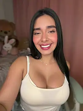 MiaSofia   online show from 05/16/26, 04:20