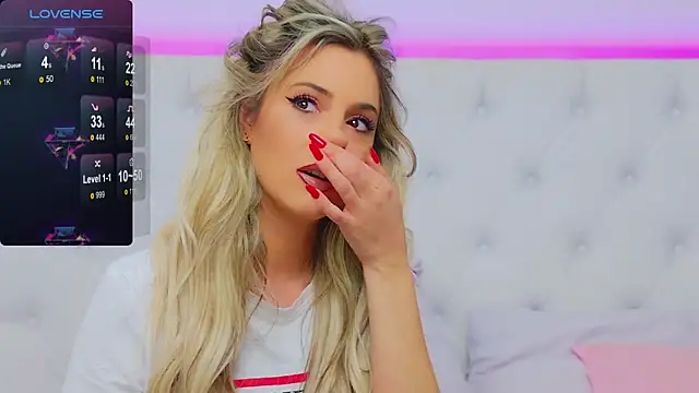 Snapshot of AriannaSins chatting on 12/29/24, 08:15 AriannaSins online show from 12/29/24, 08:15