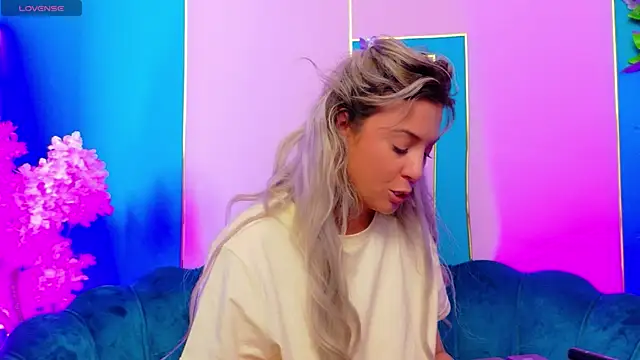AriannaSins online show from 05/11/26, 04:15