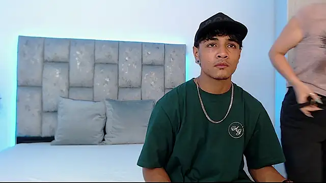 SweetAndSinful online show from 10/20/25, 03:29