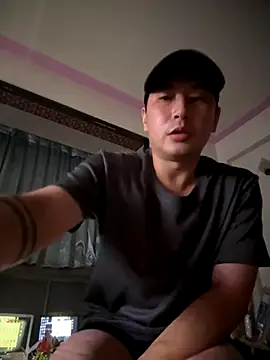 Snapshot of ajixxxxxxxx chatting on 11/05/25, 03:45 ajixxxxxxxx online show from 11/05/25, 03:45