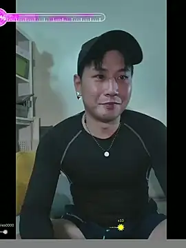 Snapshot of ajixxxxxxxx chatting on 02/11/26, 11:43 ajixxxxxxxx online show from 02/11/26, 11:43