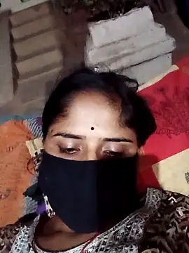 Snapshot of Rajni_chauhan chatting on 05/19/26, 04:57 Rajni chauhan online show from 05/19/26, 04:57