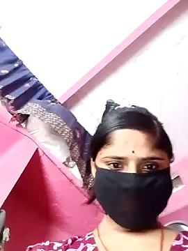 Snapshot of Rajni_chauhan chatting on 05/20/26, 04:02 Rajni chauhan online show from 05/20/26, 04:02