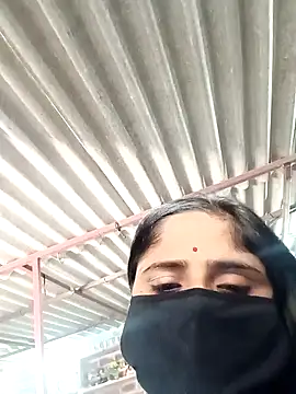 Snapshot of Rajni_chauhan chatting on 06/04/26, 06:52 Rajni chauhan online show from 06/04/26, 06:52