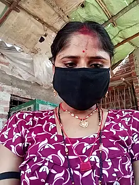 Snapshot of Rajni_chauhan chatting on 06/08/26, 10:15 Rajni chauhan online show from 06/08/26, 10:15