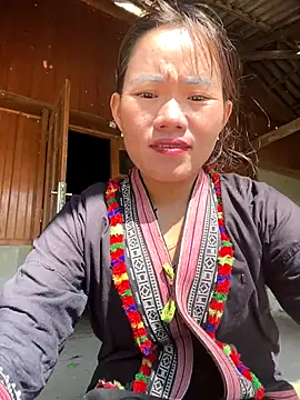 Saomai25 online show from 12/01/25, 04:17