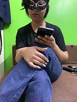 Snapshot of darkdoll007 chatting on 03/02/26, 09:05 darkdoll007 online show from 03/02/26, 09:05