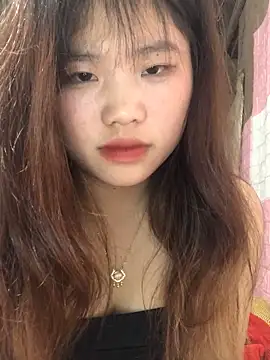 Snapshot of bumbaba chatting on 11/05/25, 03:23 bumbaba online show from 11/05/25, 03:23