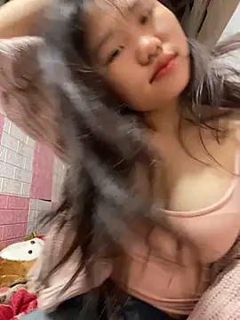 Snapshot of bumbaba chatting on 12/04/25, 01:04 bumbaba online show from 12/04/25, 01:04