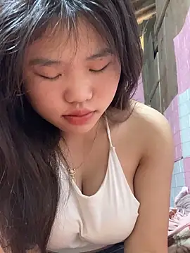 Snapshot of bumbaba chatting on 12/05/25, 06:44 bumbaba online show from 12/05/25, 06:44