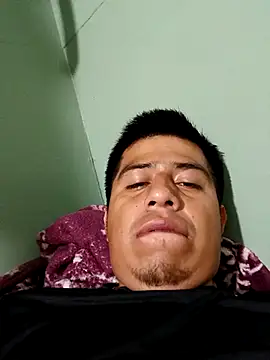 Penelargo1233r online show from 12/17/25, 10:54