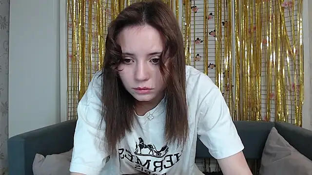 evaa here  online show from 01/07/26, 08:50