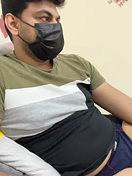 Snapshot of Handsome8677 chatting on 01/11/26, 07:46 Handsome8677 online show from 01/11/26, 07:46