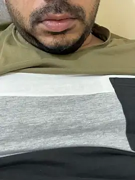 Snapshot of Handsome8677 chatting on 01/11/26, 10:37 Handsome8677 online show from 01/11/26, 10:37