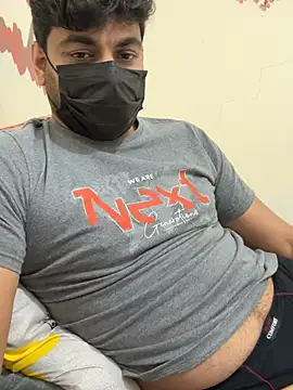 Snapshot of Handsome8677 chatting on 01/18/26, 09:35 Handsome8677 online show from 01/18/26, 09:35