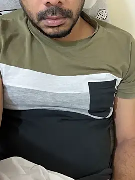 Snapshot of Handsome8677 chatting on 02/04/26, 08:25 Handsome8677 online show from 02/04/26, 08:25