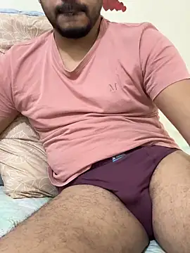 Snapshot of Handsome8677 chatting on 02/14/26, 07:27 Handsome8677 online show from 02/14/26, 07:27