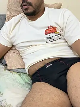 Snapshot of Handsome8677 chatting on 02/15/26, 07:16 Handsome8677 online show from 02/15/26, 07:16