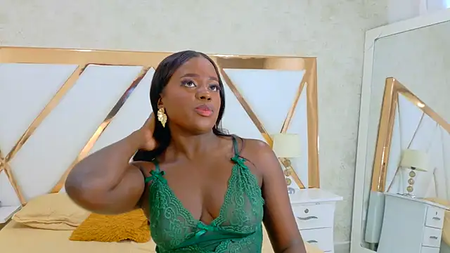 Snapshot of EmiParks chatting on 03/21/26, 09:07 EmiParks online show from 03/21/26, 09:07