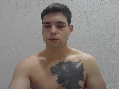 Snapshot of Zure-xxx chatting on 11/07/25, 08:09 Zure-xxx online show from 11/07/25, 08:09