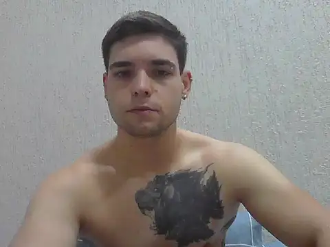 Snapshot of Zure-xxx chatting on 11/11/25, 06:08 Zure-xxx online show from 11/11/25, 06:08