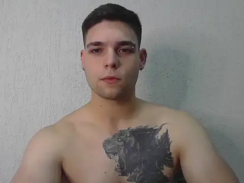 Snapshot of Zure-xxx chatting on 01/05/26, 07:39 Zure-xxx online show from 01/05/26, 07:39