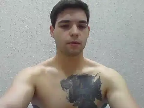 Snapshot of Zure-xxx chatting on 02/27/26, 09:15 Zure-xxx online show from 02/27/26, 09:15