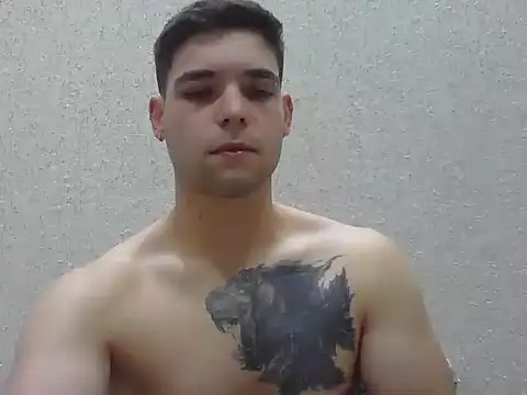 Snapshot of Zure-xxx chatting on 03/16/26, 11:31 Zure-xxx online show from 03/16/26, 11:31