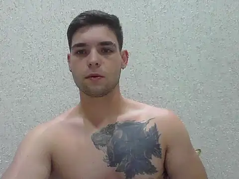 Snapshot of Zure-xxx chatting on 03/23/26, 11:20 Zure-xxx online show from 03/23/26, 11:20