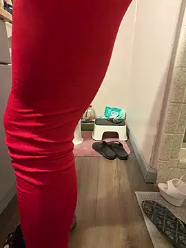 Snapshot of sissy_diorcd chatting on 12/21/25, 07:37 sissy diorcd online show from 12/21/25, 07:37