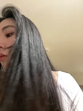 Snapshot of anqi6376 chatting on 04/21/26, 04:45 anqi6376 online show from 04/21/26, 04:45