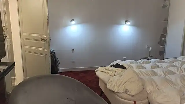 Snapshot of Lailawick chatting on 12/13/25, 08:58 Lailawick online show from 12/13/25, 08:58