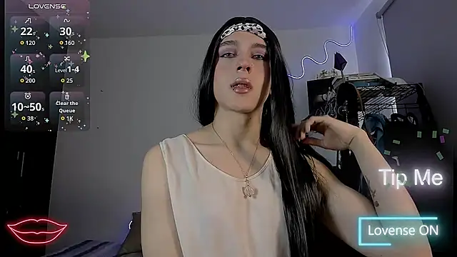 Lyric Mirage online show from 10/30/25, 02:29