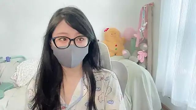 lsevenlll online show from 05/08/26, 02:17