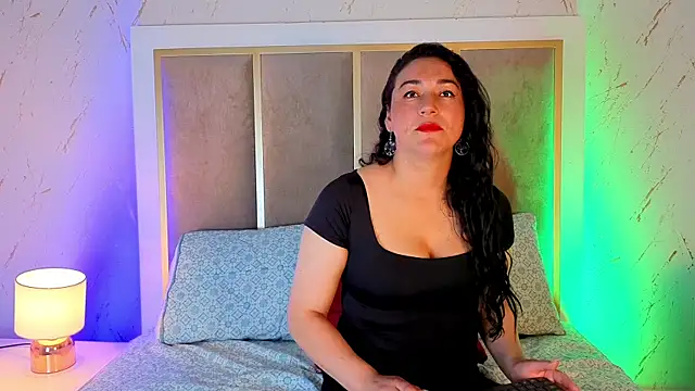 Elizabeth bennett 6 online show from 10/20/25, 03:34