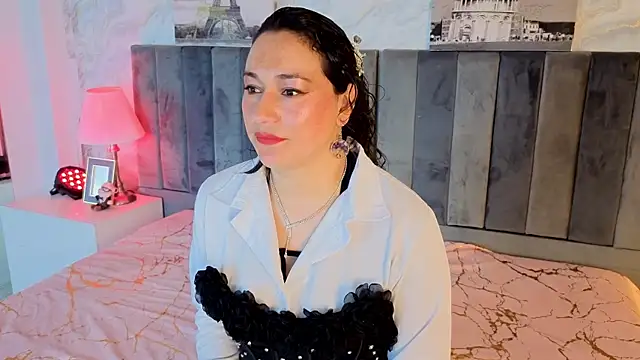 Elizabeth bennett 6 online show from 01/05/26, 06:11