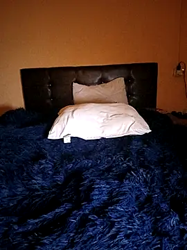 Snapshot of esmermoon chatting on 04/01/26, 12:22 esmermoon online show from 04/01/26, 12:22