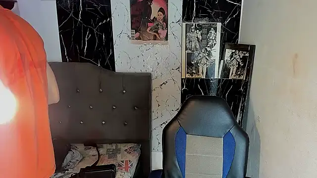 Snapshot of Stormandloganxxx chatting on 01/05/26, 07:50 Stormandloganxxx online show from 01/05/26, 07:50