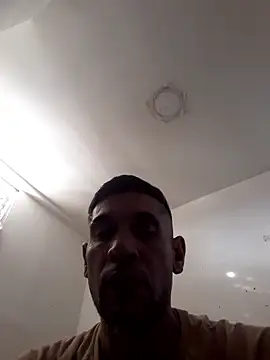 Snapshot of Stormandloganxxx chatting on 01/08/26, 09:17 Stormandloganxxx online show from 01/08/26, 09:17