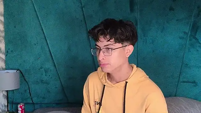 Aaron Eze online show from 03/15/26, 12:55