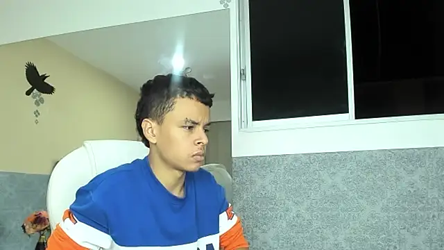 Xavier Fox    online show from 10/23/25, 05:29