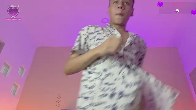 Xavier Fox    online show from 03/10/26, 08:14