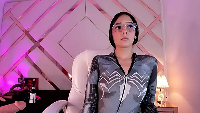 michelle cutee  online show from 01/10/26, 08:10