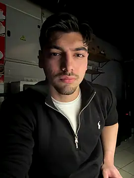 emir343475 online show from 11/05/25, 10:10