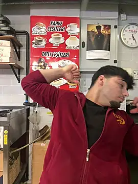 Snapshot of emir343475 chatting on 03/28/26, 02:27 emir343475 online show from 03/28/26, 02:27