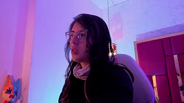 moon winy online show from 07/04/26, 12:00
