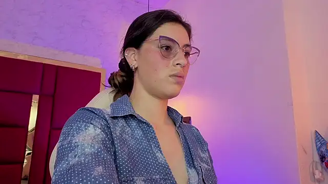 moon winy online show from 07/27/26, 11:39